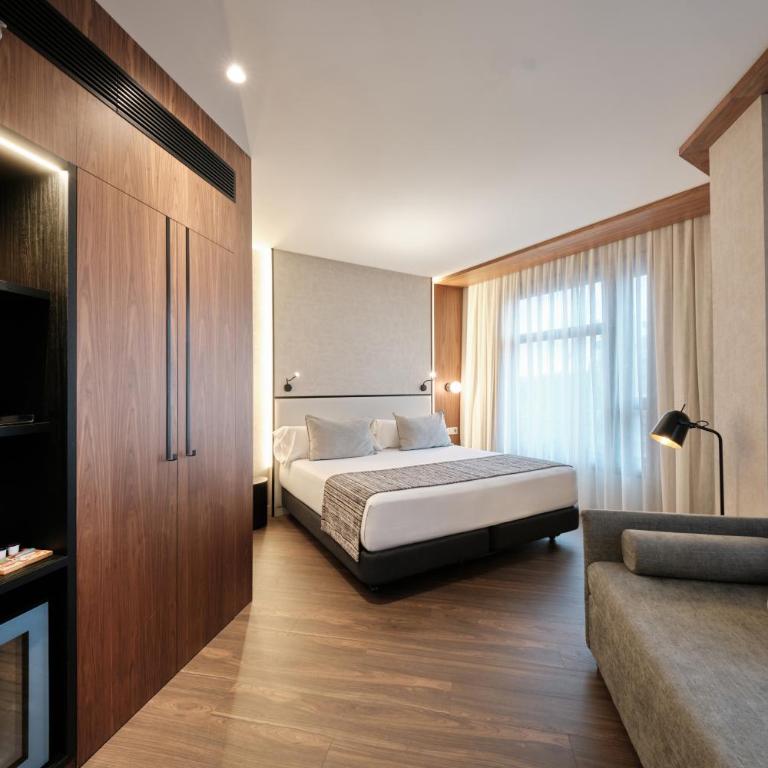 Catalonia Barcelona Plaza - Habitación Superior - 3