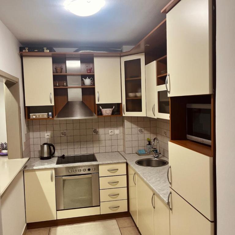 stanmostar24 - One-Bedroom Apartment - 3