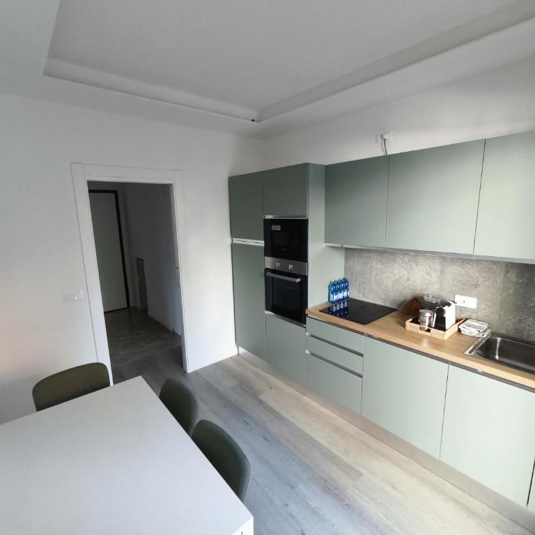 Grace House - Camera Familiare con Bagno Privato - 6