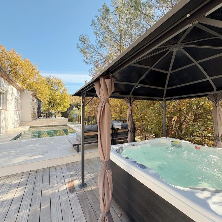 Villa Nature au Calme avec Piscine et Jacuzzi - Maison de Vacances - 1