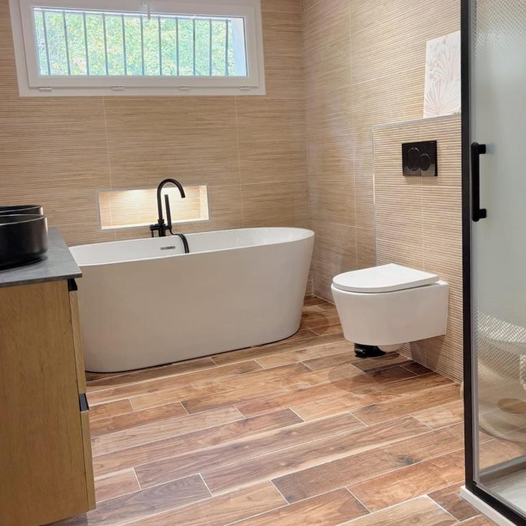 Villa Nature au Calme avec Piscine et Jacuzzi - Maison de Vacances - 19