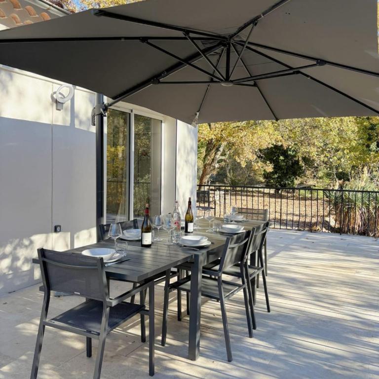 Villa Nature au Calme avec Piscine et Jacuzzi - Maison de Vacances - 38