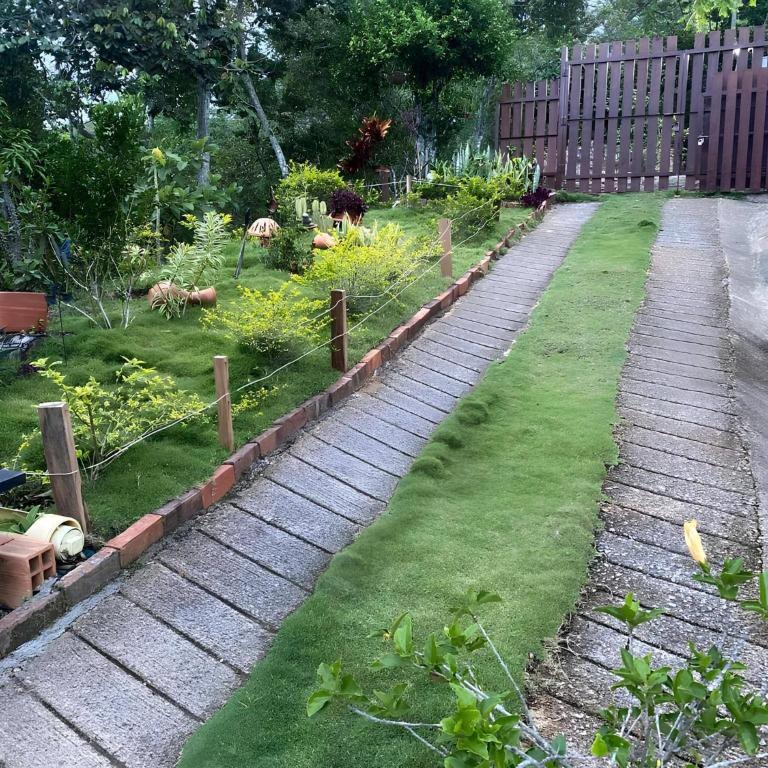 Country cabin with mountain views - Vacation Home - 12