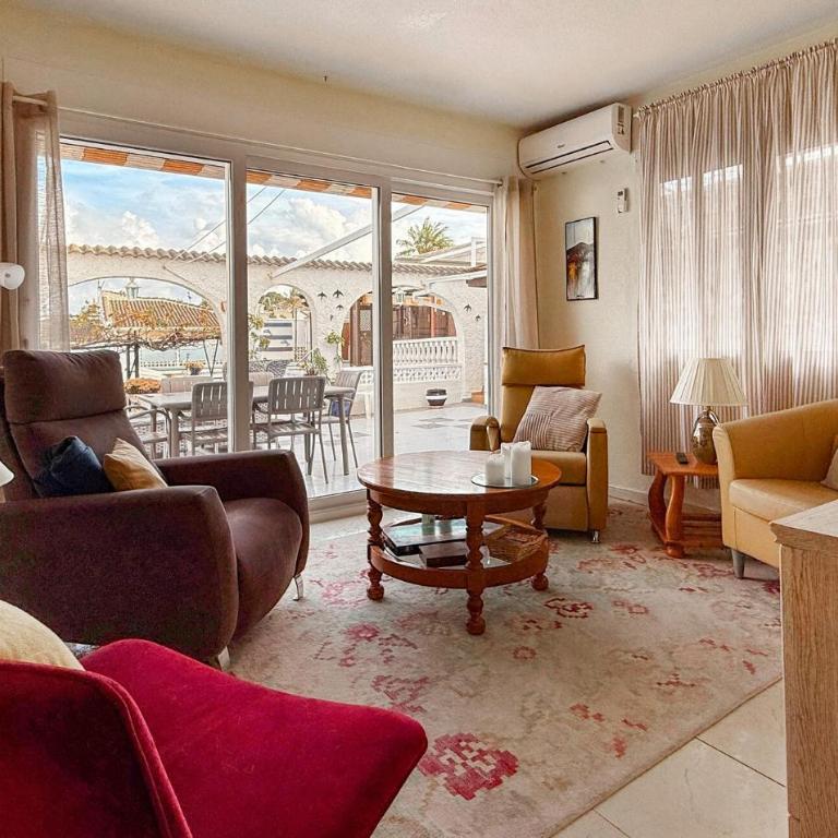 2 Bedroom Stunning Home In Torrevieja - Casa de vacaciones de 2 dormitorios - 1