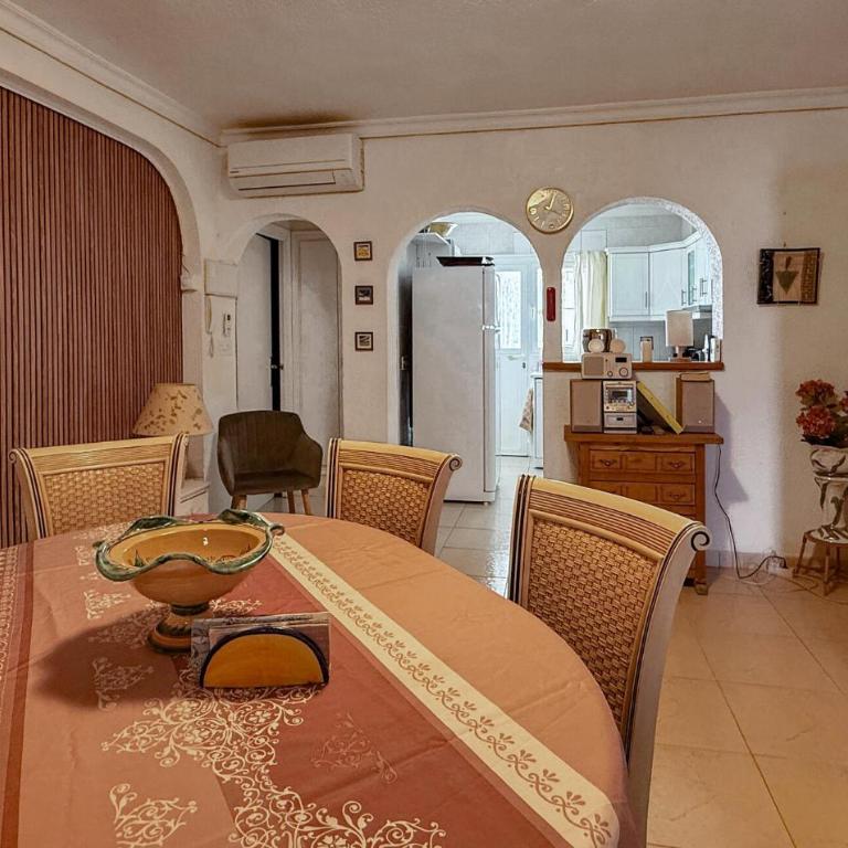 2 Bedroom Stunning Home In Torrevieja - Casa de vacaciones de 2 dormitorios - 11