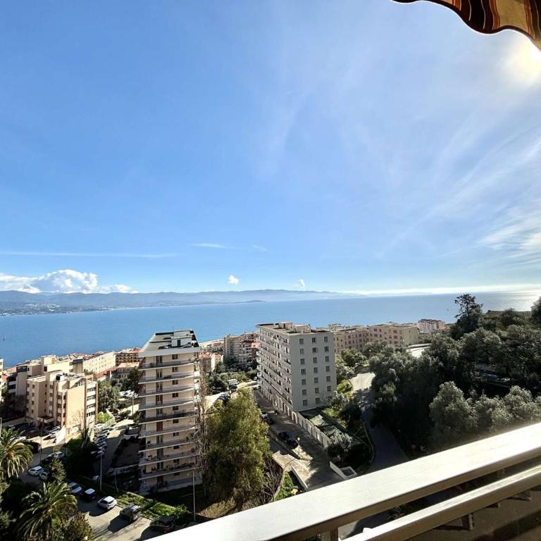 Appartement L'Aiglon 1 centre-ville Ajaccio - Appartement - Vue sur Mer - 3