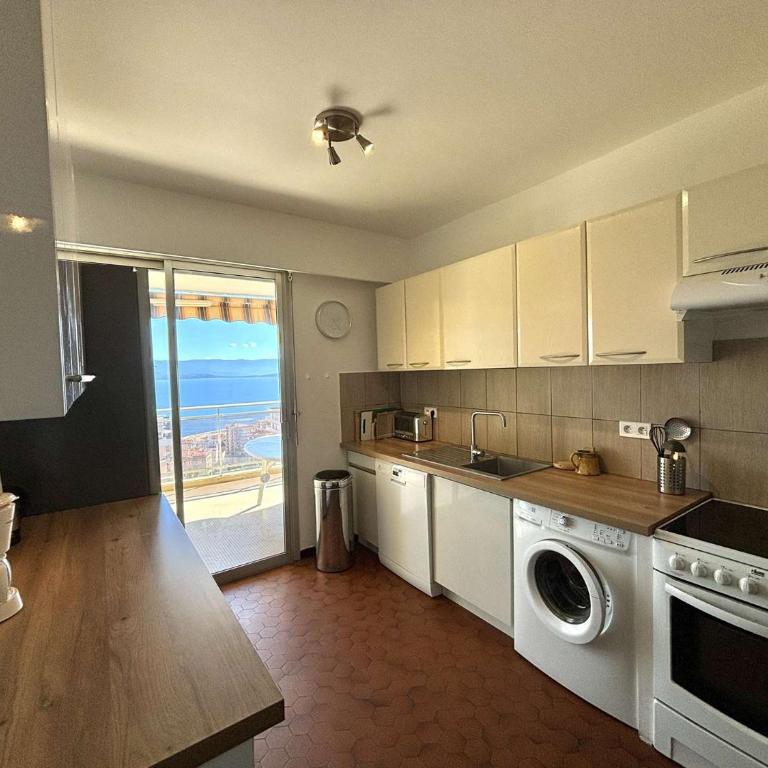 Appartement L'Aiglon 1 centre-ville Ajaccio - Appartement - Vue sur Mer - 10