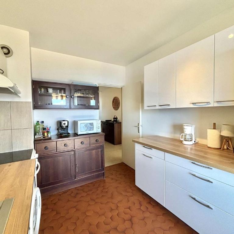 Appartement L'Aiglon 1 centre-ville Ajaccio - Appartement - Vue sur Mer - 13