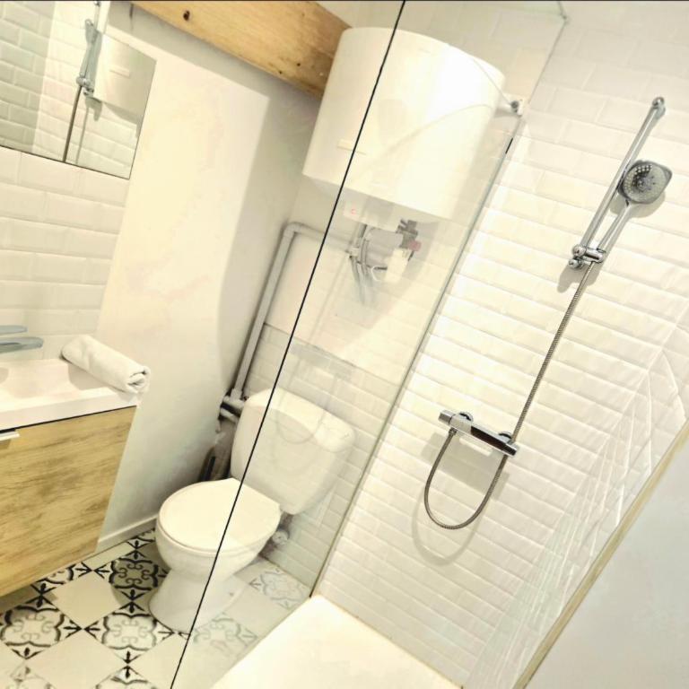 Charmant studio typique & cosy au Cœur de Caen - Appartement 1 Chambre - 8