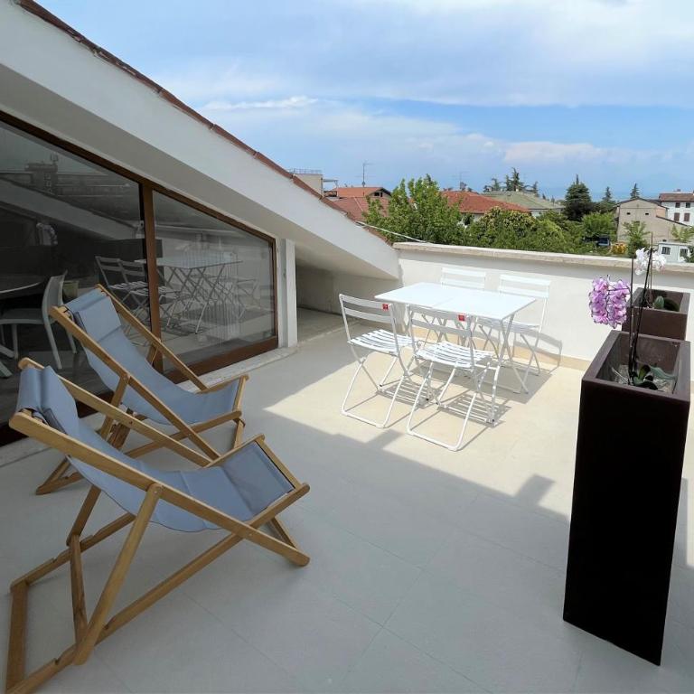 Attico Lilium - Appartamento con 2 Camere da Letto - 1