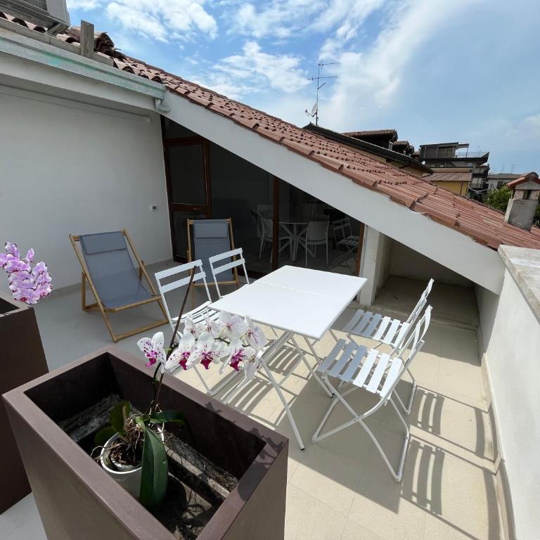 Attico Lilium - Appartamento con 2 Camere da Letto - 10