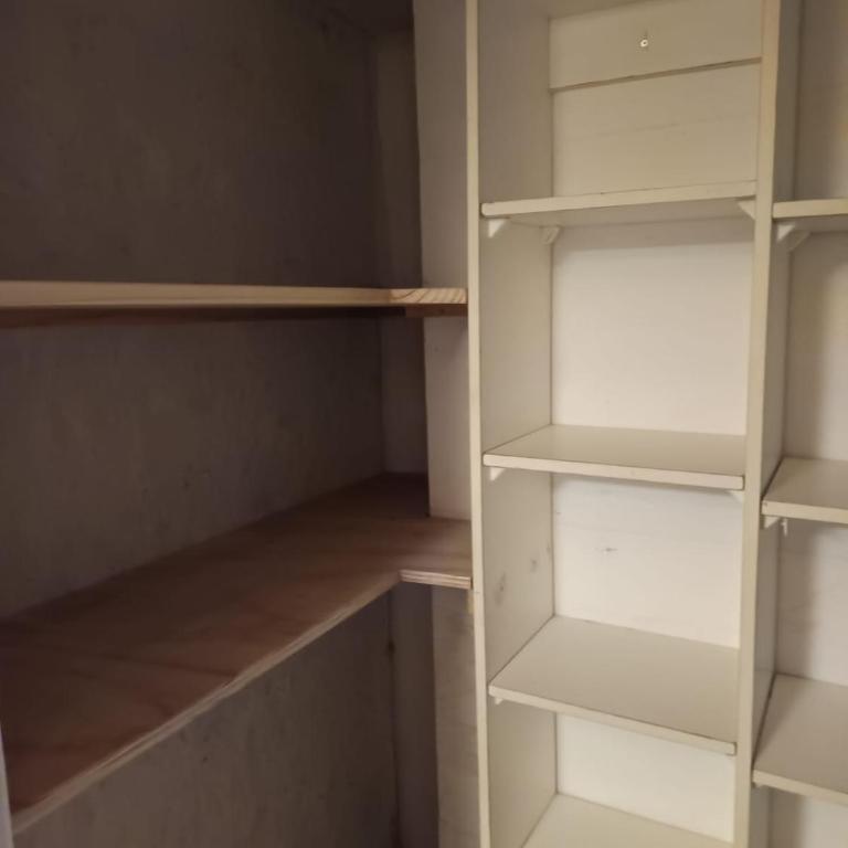 Mona's House - One-Bedroom Apartment - 6
