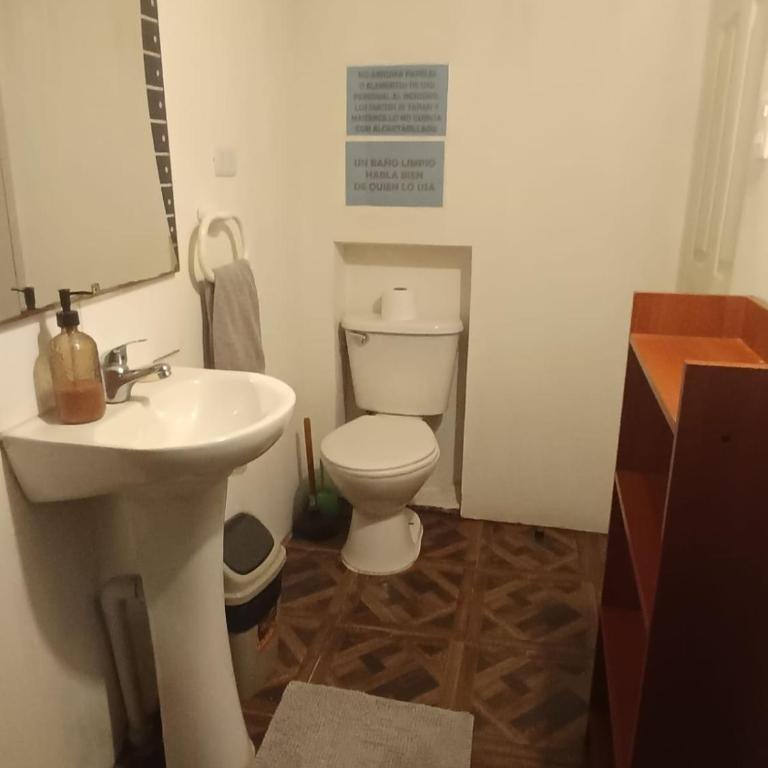 Mona's House - One-Bedroom Apartment - 10