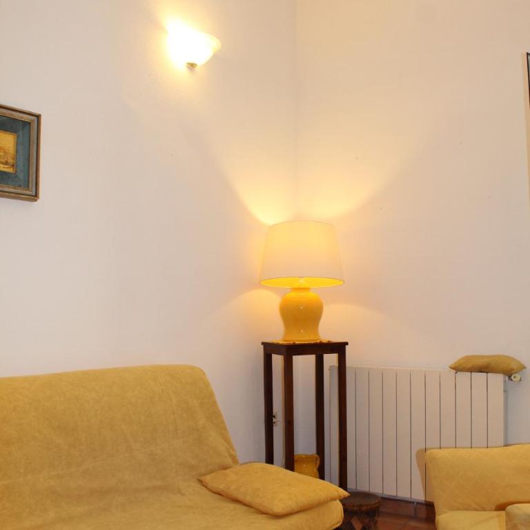 Casa Anita - Centro Storico con vista mare - Casa con 3 Camere da Letto - 2