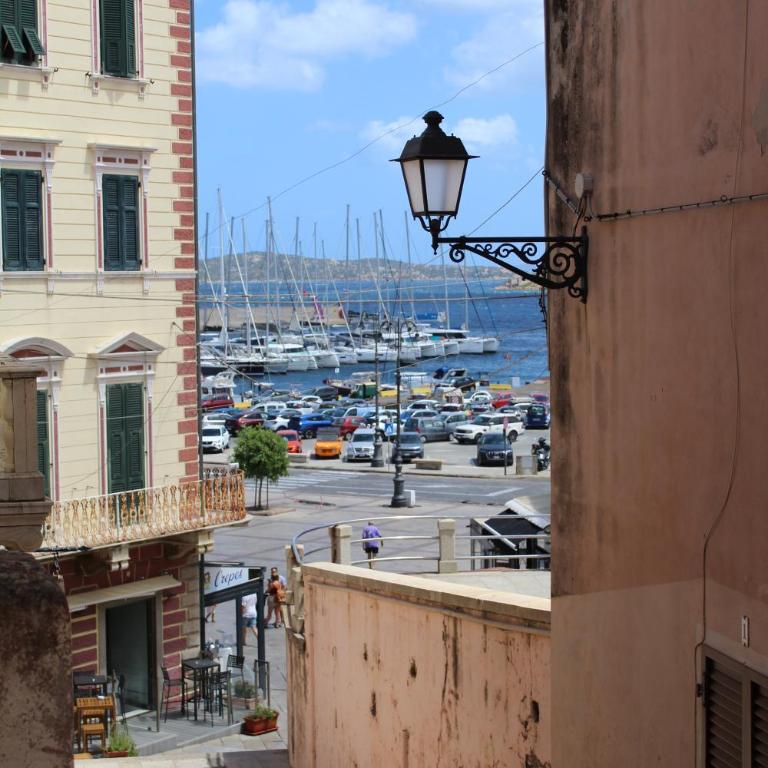 Casa Anita - Centro Storico con vista mare - Casa con 3 Camere da Letto - 27