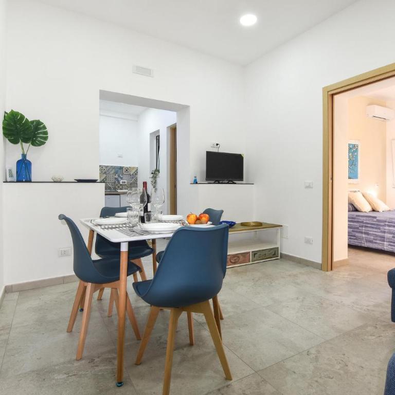 Cozy Home In Isola Delle Femmine With Wifi - Casa Vacanze con 1 Camera da Letto - 5