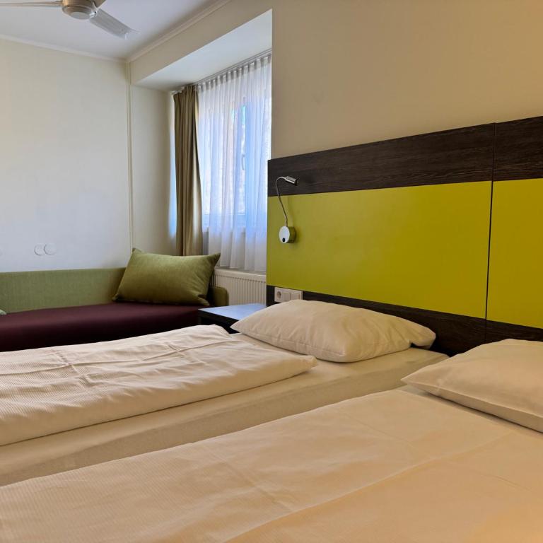 Behringers City Hotel Nürnberg - Deluxe Doppelzimmer - 4
