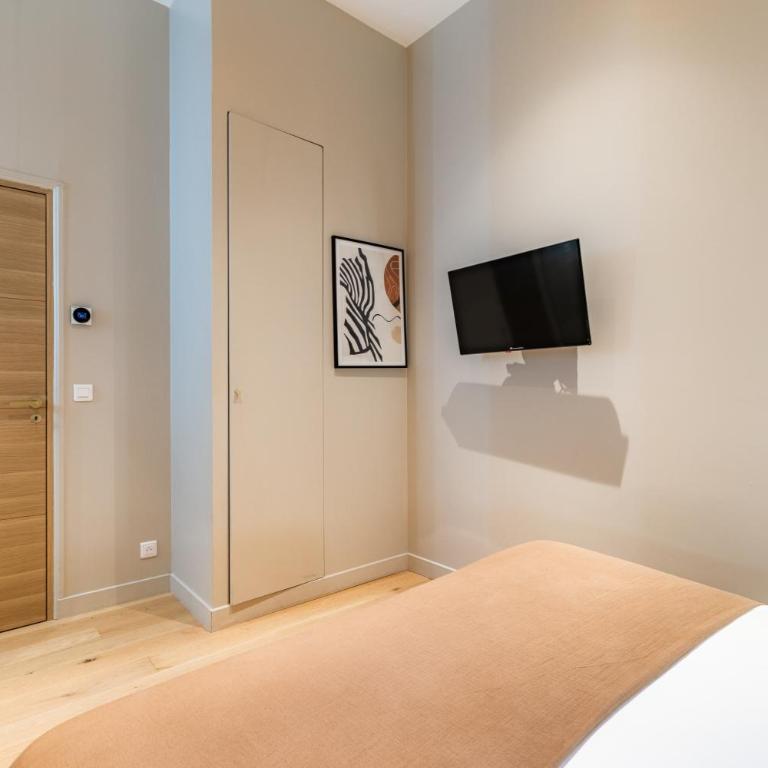 Elegant 3-room air-conditioned apartment in the heart of Paris 10 - Appartement 2 Chambres - 16