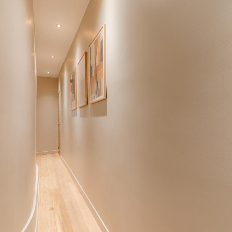 Elegant 3-room air-conditioned apartment in the heart of Paris 10 - Appartement 2 Chambres - 17