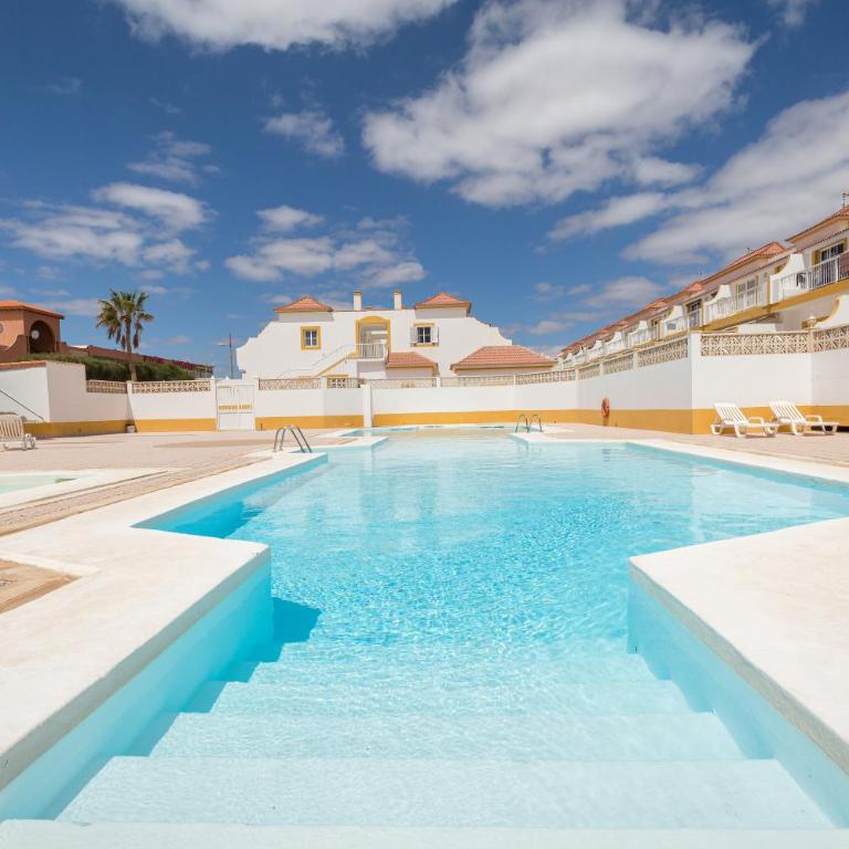 Home2Book Sunny Terrace & Pool, Caleta de Fuste - Three-Bedroom Apartment - 1