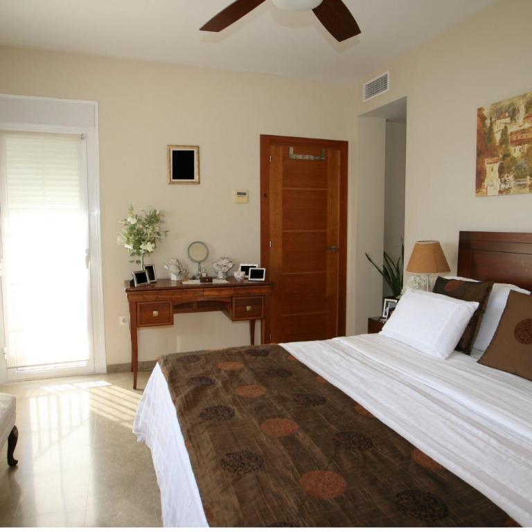 4 Bedroom Villa Sleeps 8 with Private Pool - Villa de 1 dormitorio - 3