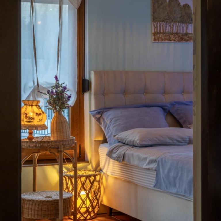 Center Blue & Green - Three-Bedroom Apartment - 8