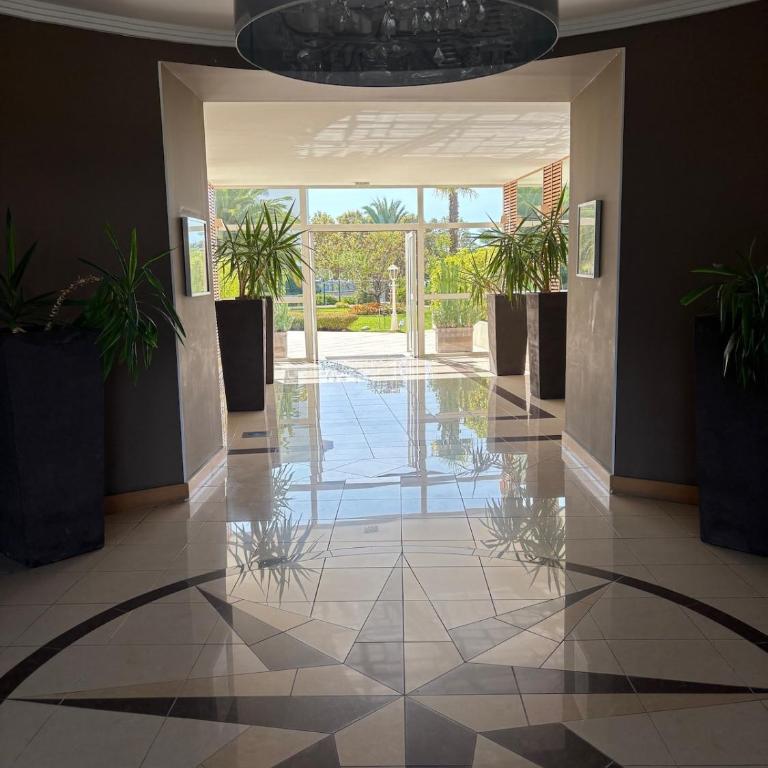 Dream vacation Apartment - Sea view, Pool, Park, 2 Min Walk to Beach, Parking - One-Bedroom Apartment - 7