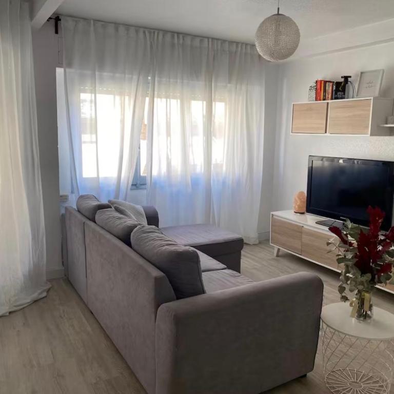 Apartamento céntrico junto a la estación A - One-Bedroom Apartment with City View - 1