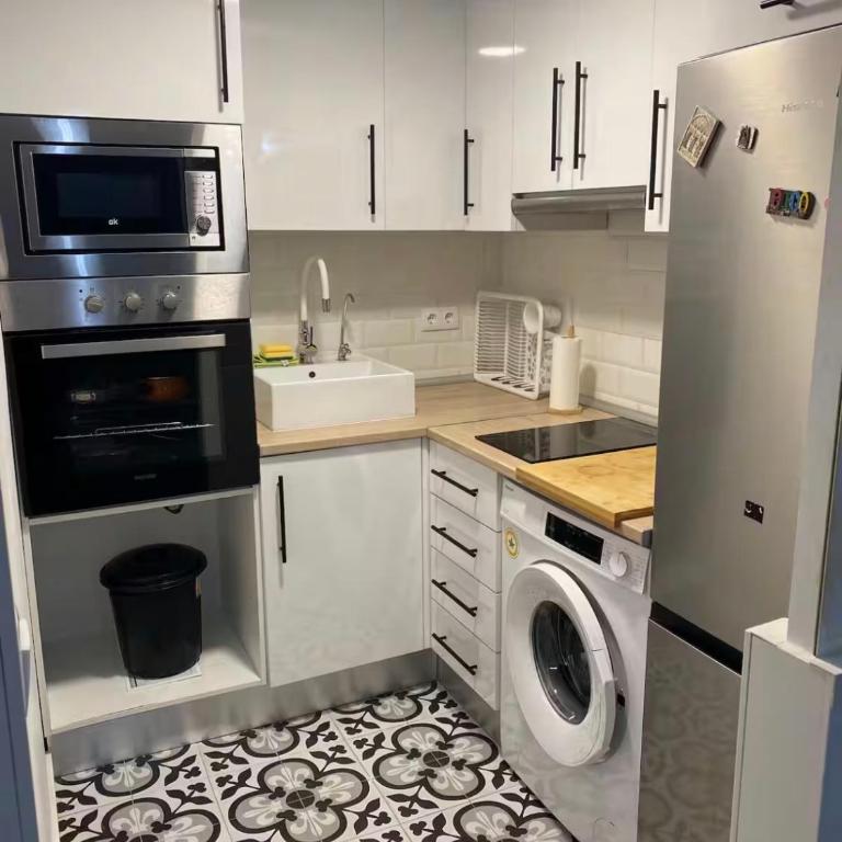 Apartamento céntrico junto a la estación A - One-Bedroom Apartment with City View - 3