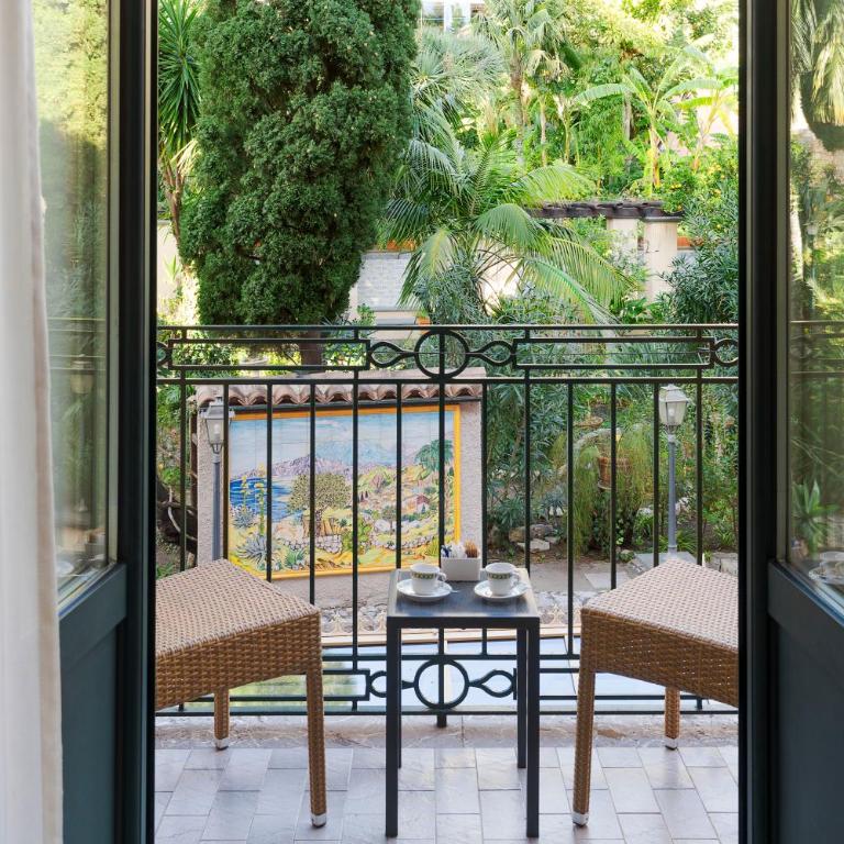 Hotel Villa Schuler - Camera Tripla con Vista Giardino - 1