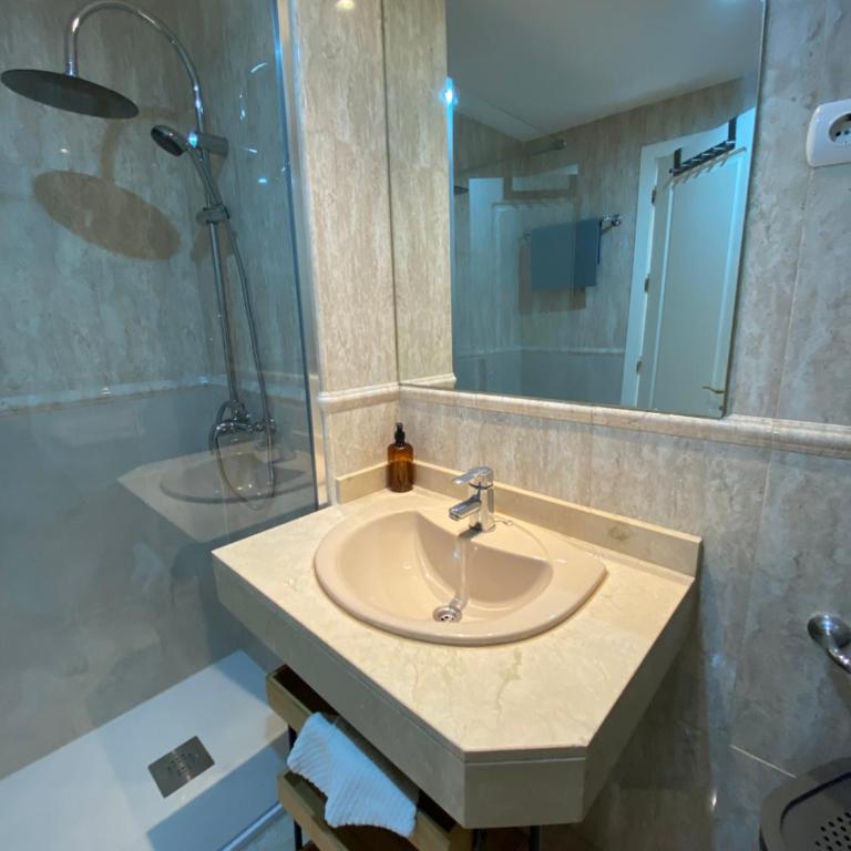 Aeropuerto IFEMA 5 - One-Bedroom Apartment - 13