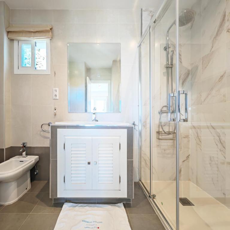 Stylish penthouse with sea view to beach - Apartamento - 4