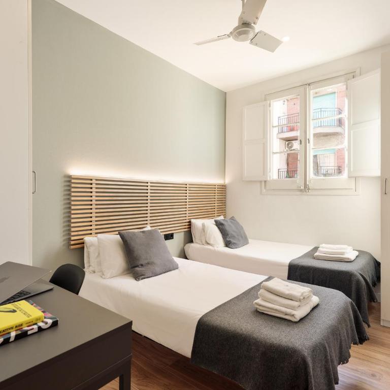 Enjoy Apartments VP Camp Nou 1 - Three-Bedroom Apartment - 9