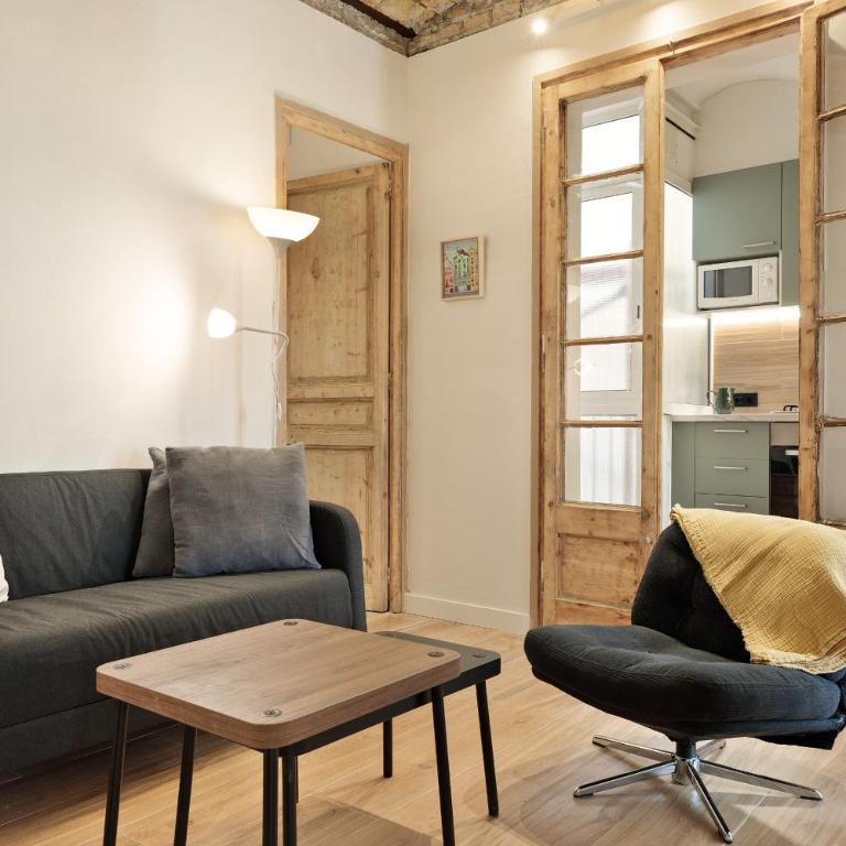 Enjoy Apartments VP Camp Nou 1 - Three-Bedroom Apartment - 15