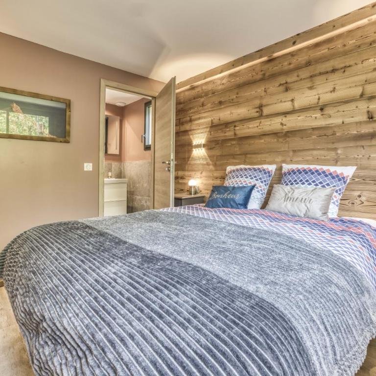 Chalet 18 guests, 8 bedrooms, 5 bathrooms & Sauna! - Chalet - 13