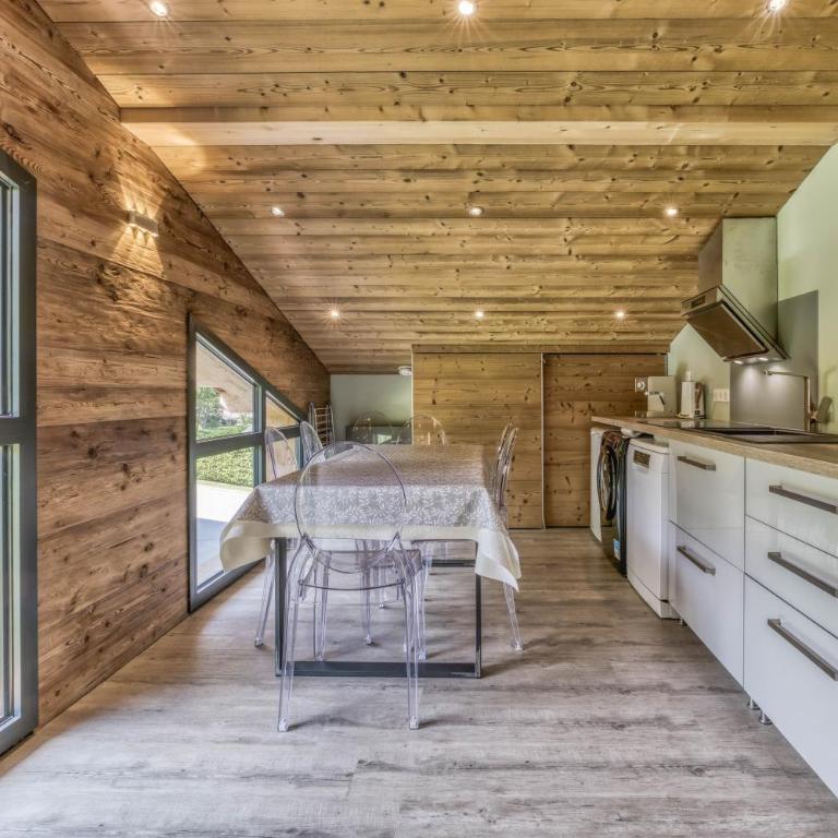Chalet 18 guests, 8 bedrooms, 5 bathrooms & Sauna! - Chalet - 31