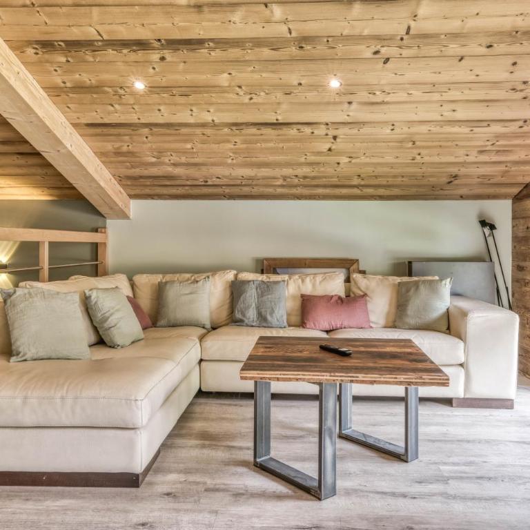 Chalet 18 guests, 8 bedrooms, 5 bathrooms & Sauna! - Chalet - 32