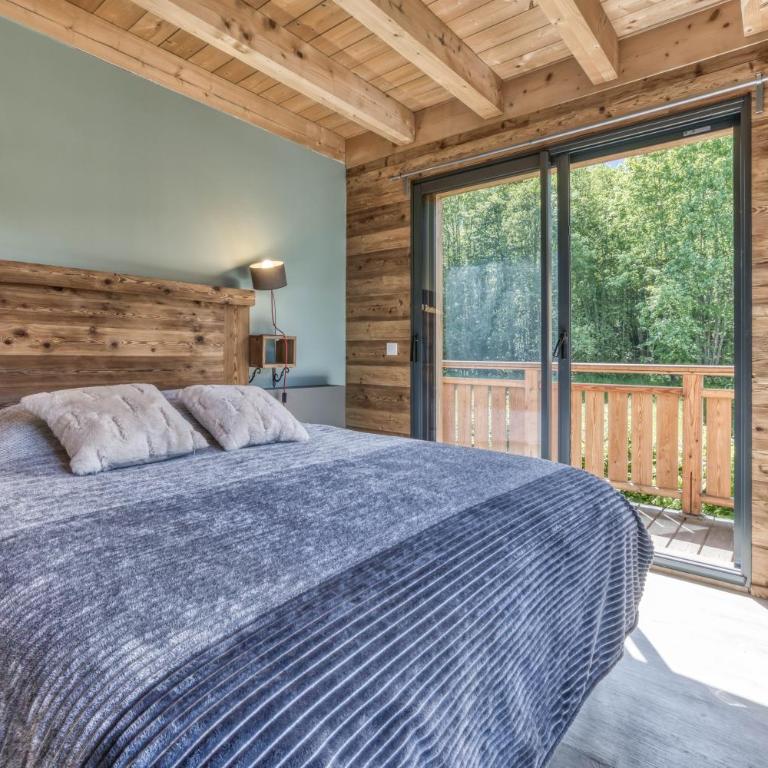 Chalet 18 guests, 8 bedrooms, 5 bathrooms & Sauna! - Chalet - 16