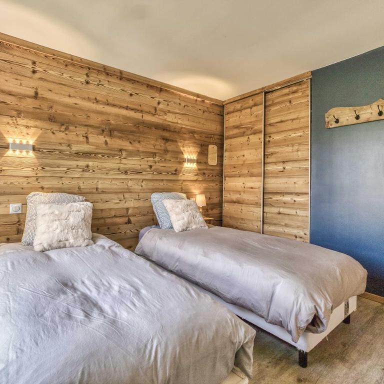 Chalet 18 guests, 8 bedrooms, 5 bathrooms & Sauna! - Chalet - 20