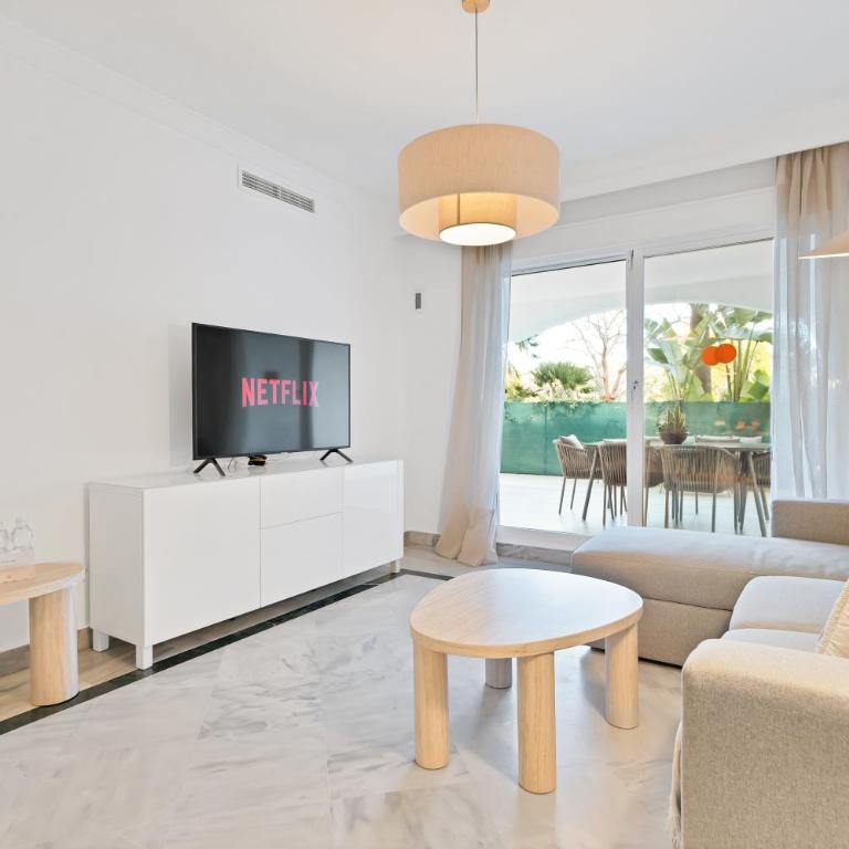 Ivory Banus Apartment - Luxury & Prime Location - Apartamento de 2 dormitorios con terraza - 8