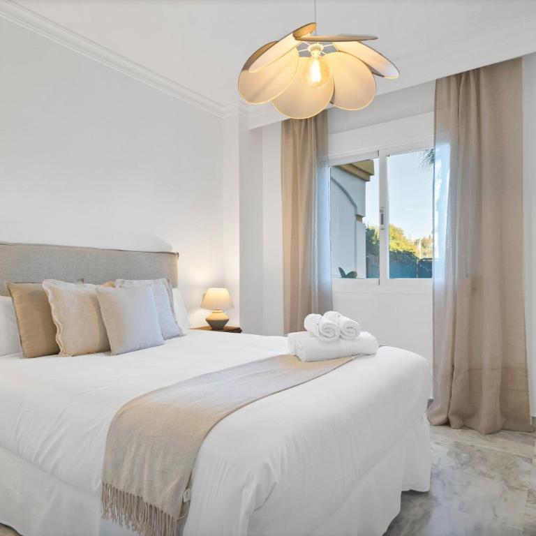 Ivory Banus Apartment - Luxury & Prime Location - Apartamento de 2 dormitorios con terraza - 11