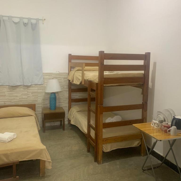 Piriápolis Hostel & suites - Habitación Triple Económica - 12