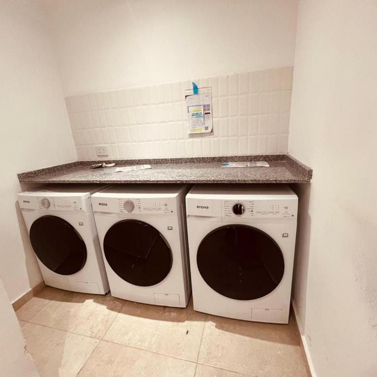 Amplio Depto Con Cochera Zona Plaza Italia - Apartamento de 1 dormitorio - 11