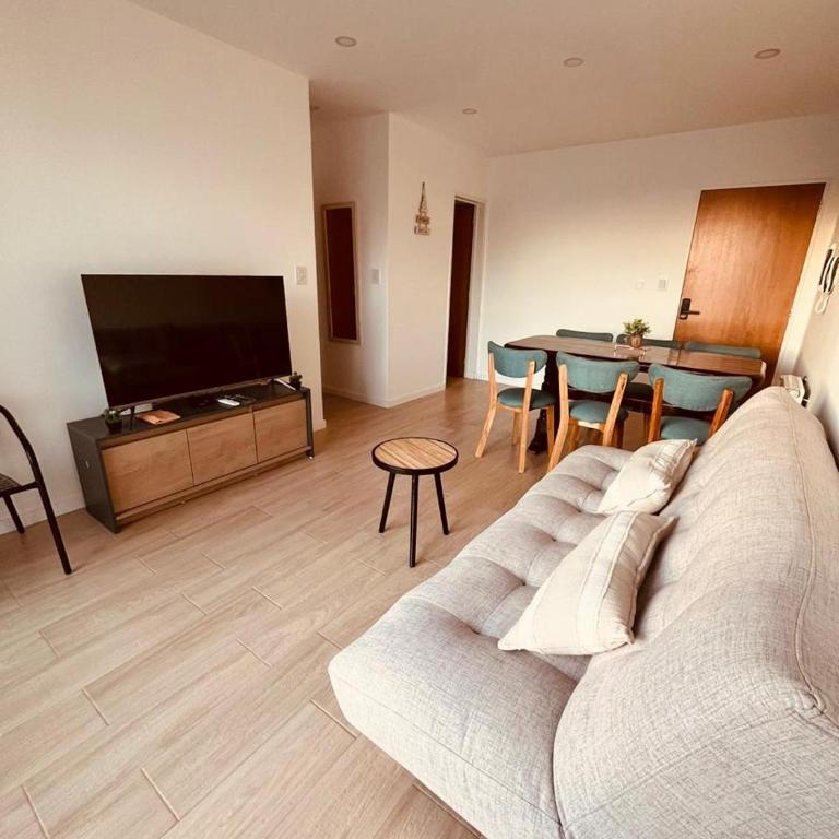 Amplio Depto Con Cochera Zona Plaza Italia - Apartamento de 1 dormitorio - 3