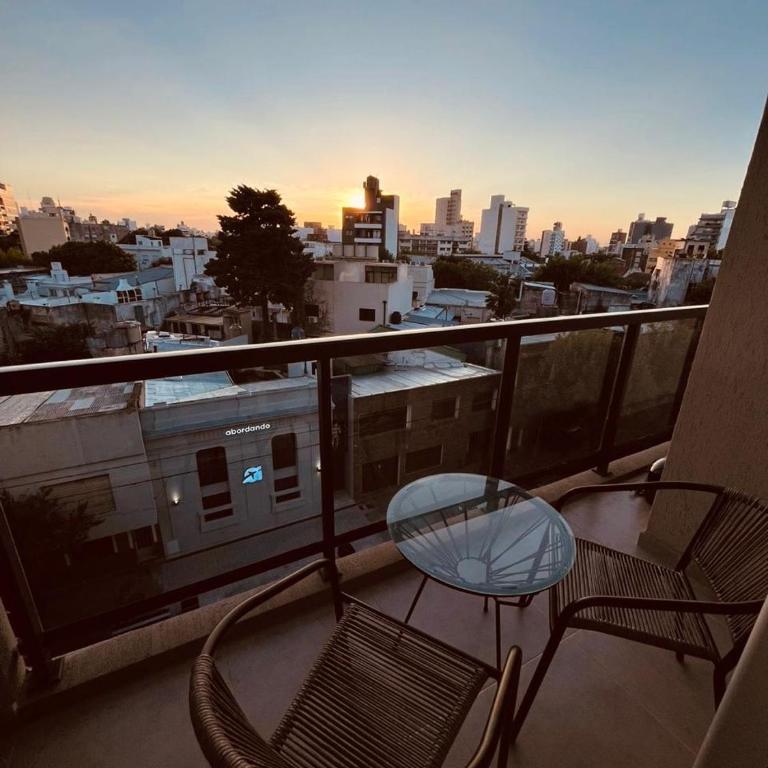 Amplio Depto Con Cochera Zona Plaza Italia - Apartamento de 1 dormitorio - 9