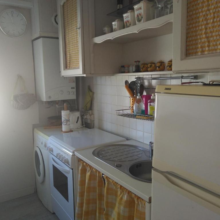 Majorette - One-Bedroom House - 3