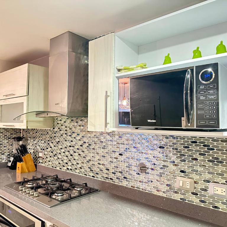 Apartamento familiar en el Poblado Medellín - Two-Bedroom Apartment - 13