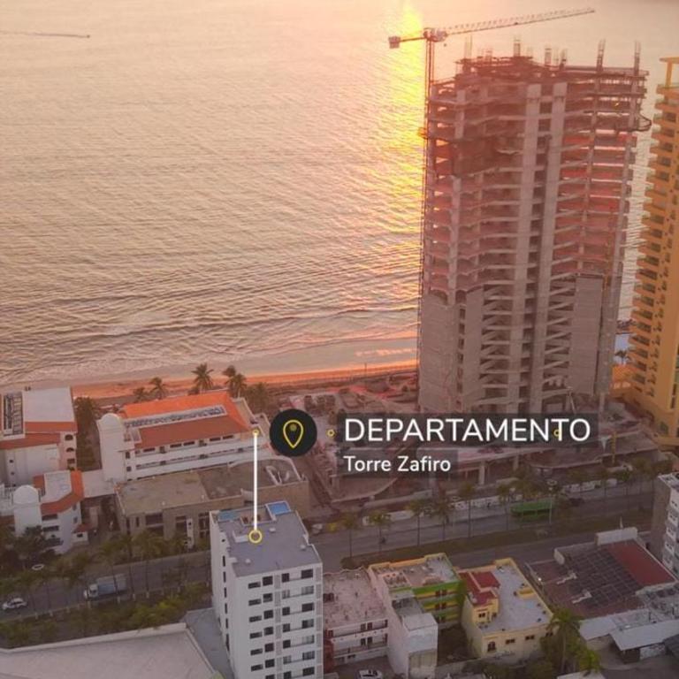 Departamento en Mazatlán en Zona Dorada cerca de la Playa pública Alberca climatizada 2 hab - Two-Bedroom Apartment with Balcony - 14
