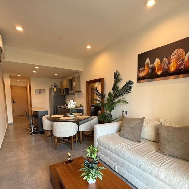 Departamento en Mazatlán en Zona Dorada cerca de la Playa pública Alberca climatizada 2 hab - Two-Bedroom Apartment with Balcony - 3
