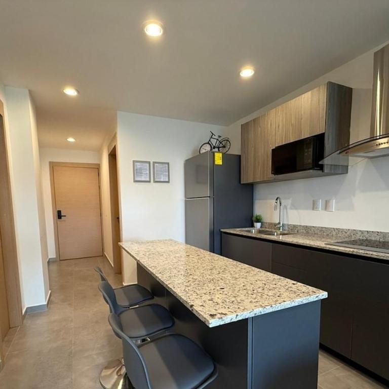 Departamento en Mazatlán en Zona Dorada cerca de la Playa pública Alberca climatizada 2 hab - Two-Bedroom Apartment with Balcony - 27